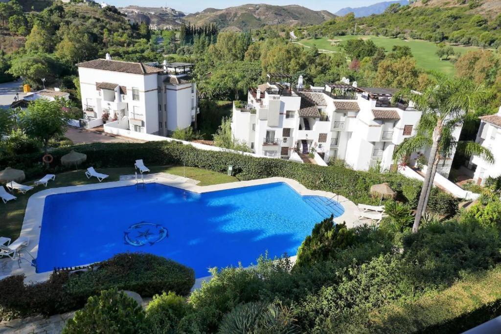 El Lago De Los Arqueros 2 Bedrooms Penthouse En Benahavís Buitenkant foto